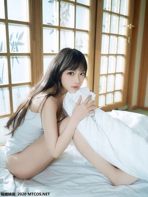 喵糖映画 VOL.143 日系白T私房 魅力小解解 [35P/180M]-2